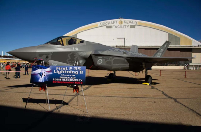 1739870240129340.jpg 軍機2.jpg